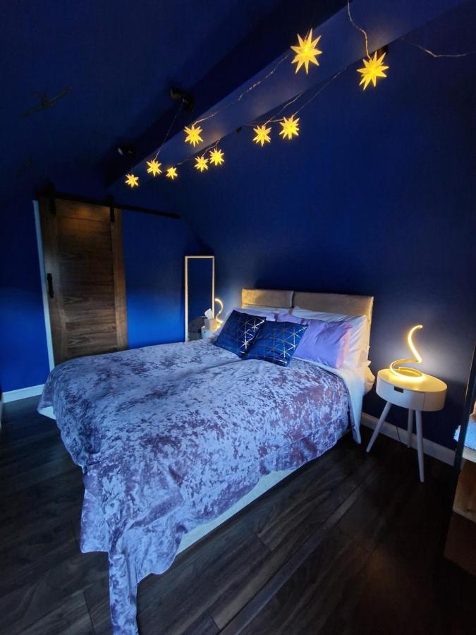 Quirky Vaulted Flat With Terrace Apartamento Bath Exterior foto
